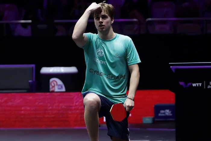 加关注勒沃 加关注勒沃