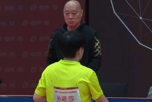 使得他在评 使得他在评